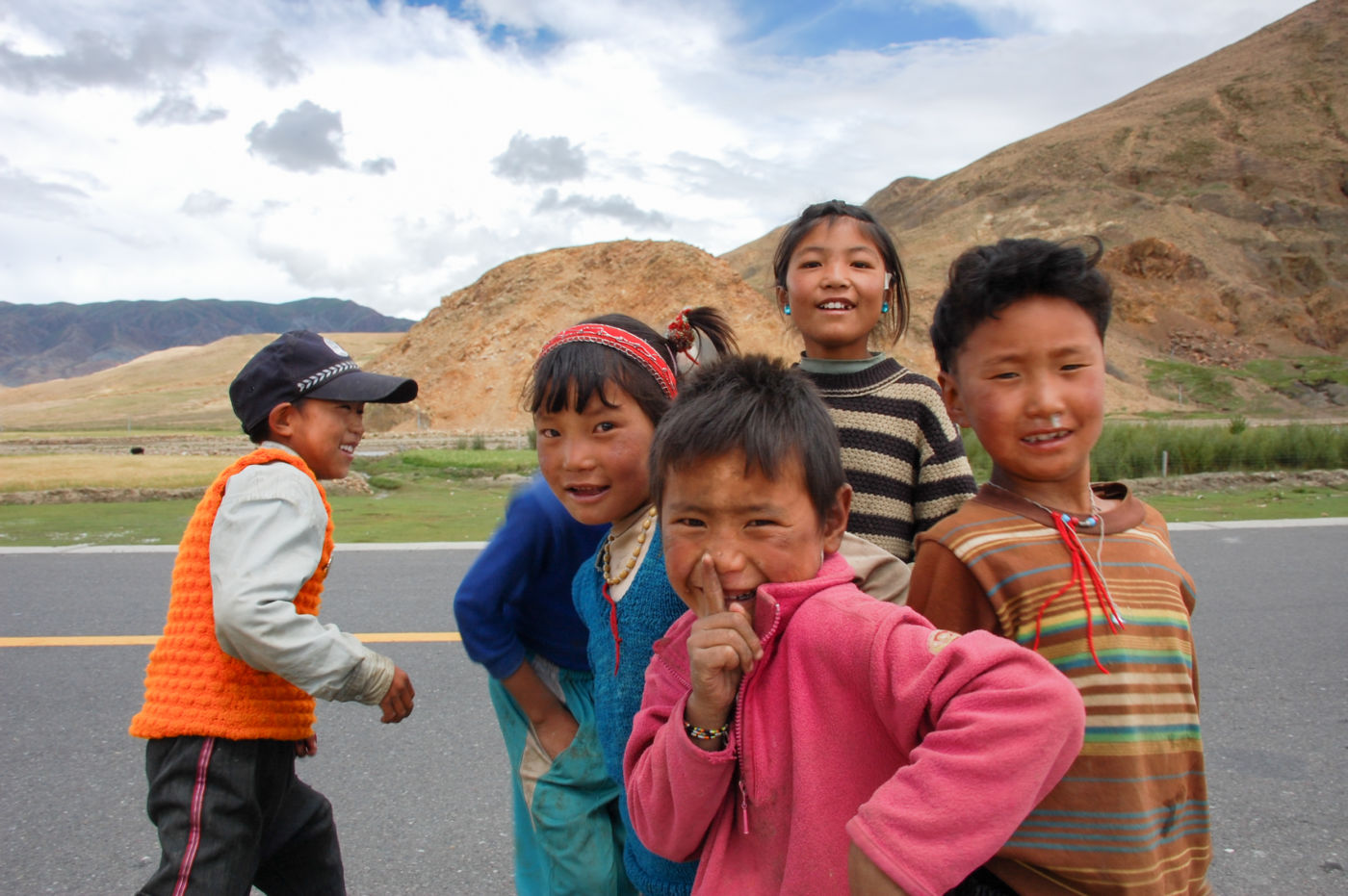 チベット辺境の子供達
